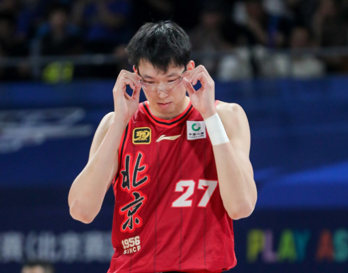 OD体育直播-许利民:周琦眼睛初步检查不像去年那么严重 今晚肯定不打