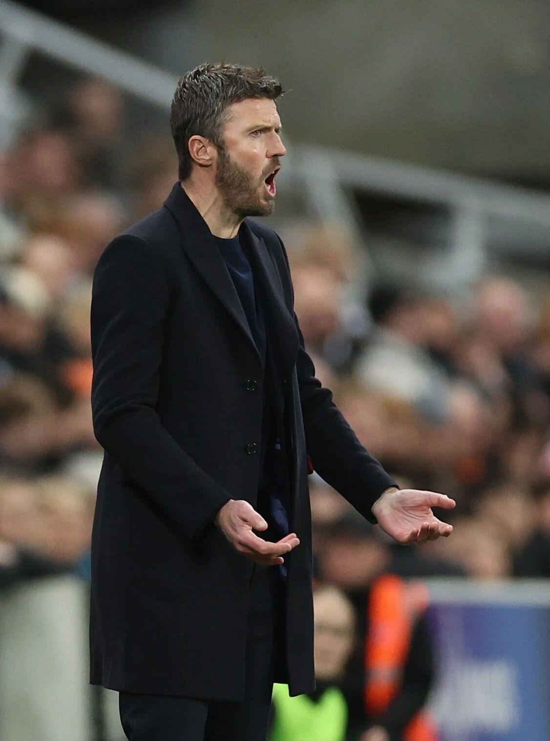 OD体育链接-愤怒卡里克赛后不理曼联球员！又一将受伤雪上加霜，错误换人致败